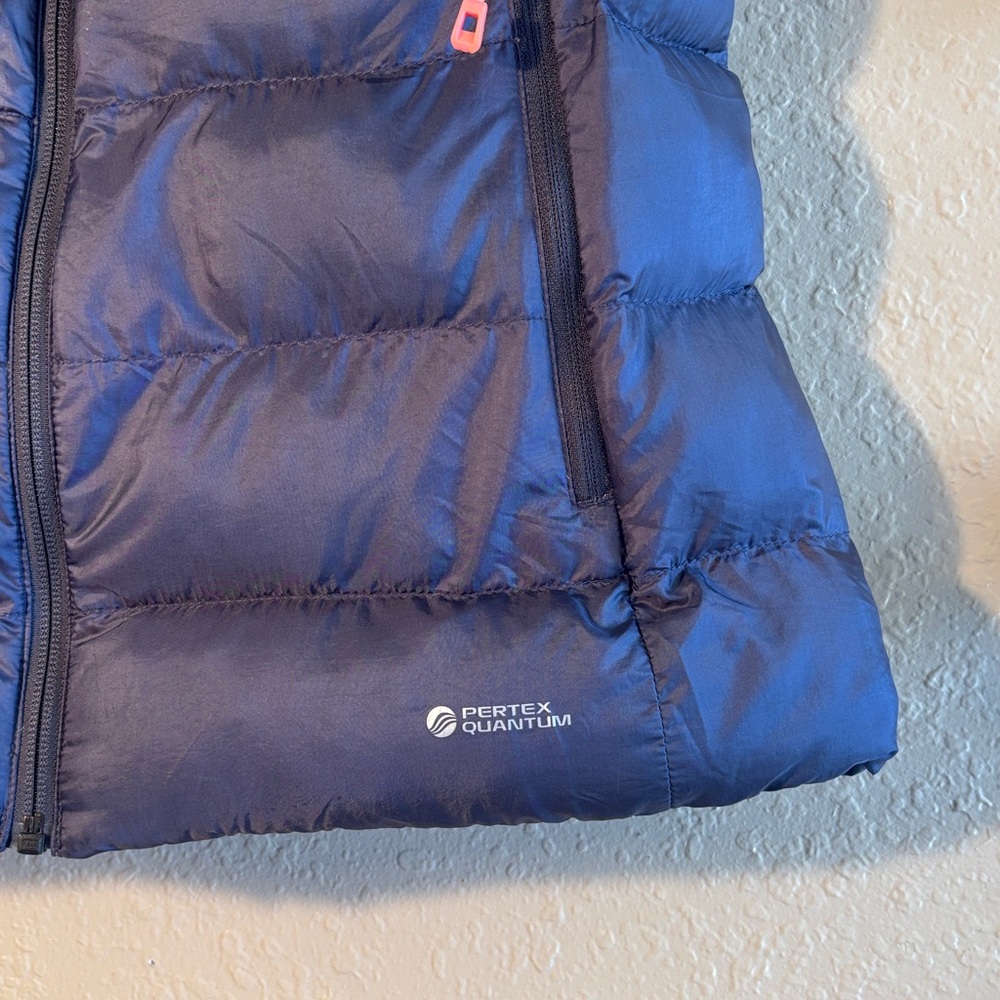 EUC women's REI Co-op Stratocloud down vest in Dark Gray with peachy pink - Picture 3 of 11